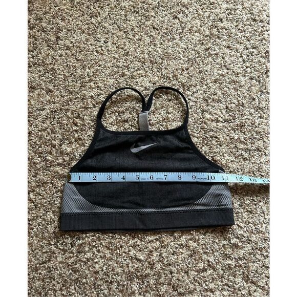 Girl’s Nike Sports Bra Size X-Large - Picture 3 of 5